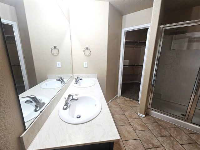 2911 Lincolns Meadow Drive, Spring, TX 77373