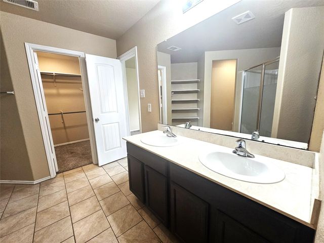 2911 Lincolns Meadow Drive, Spring, TX 77373