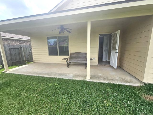 2911 Lincolns Meadow Drive, Spring, TX 77373