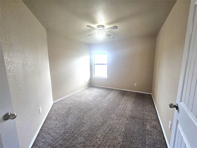 2911 Lincolns Meadow Drive, Spring, TX 77373