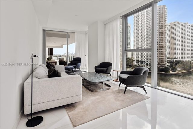 300 Biscayne Blvd Way 1404W, Miami, FL 33131