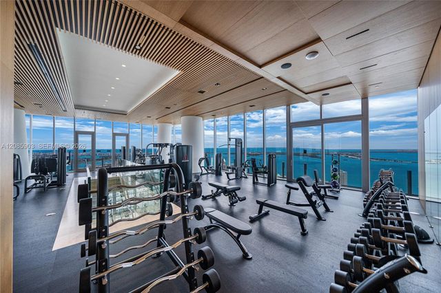 300 Biscayne Blvd Way 1404W, Miami, FL 33131