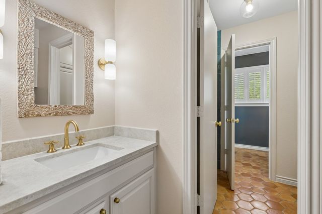 10148 Dentport Drive, Dallas, TX 75238