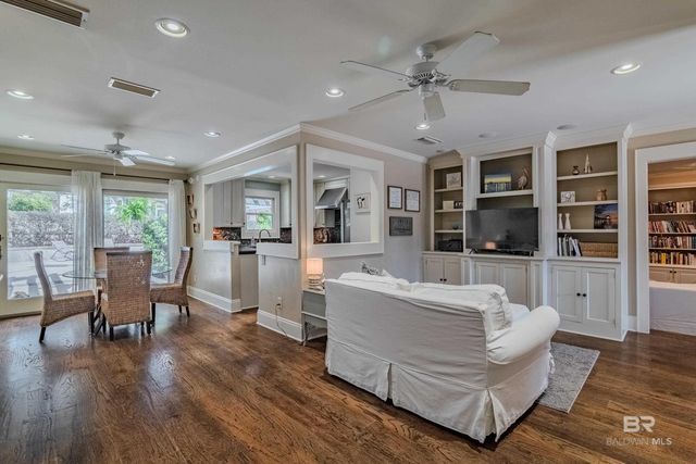 695 Greenwood Avenue, Fairhope, AL 36532