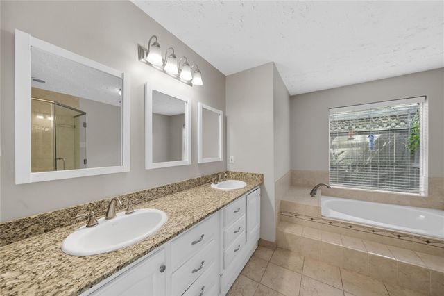 16826 Cobble Ridge Drive, Sugar Land, TX 77498