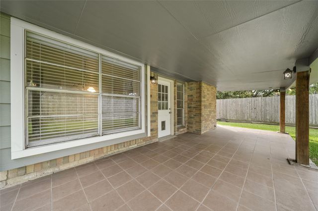 16826 Cobble Ridge Drive, Sugar Land, TX 77498