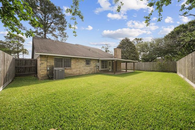 16826 Cobble Ridge Drive, Sugar Land, TX 77498