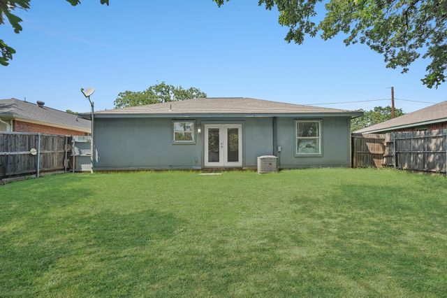 3836 Carver Place, Irving, TX 75061