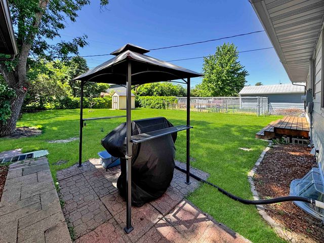 1838 5th St. SW, Minot, ND 58701