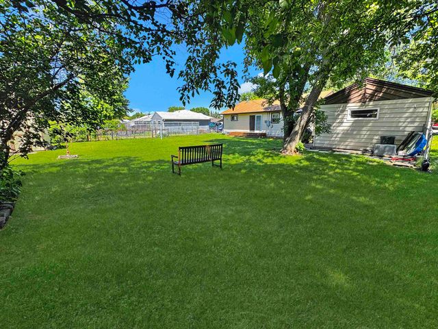 1838 5th St. SW, Minot, ND 58701
