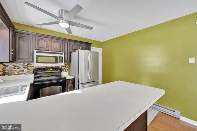 6441 CHERRY ST, East Petersburg, PA 17520