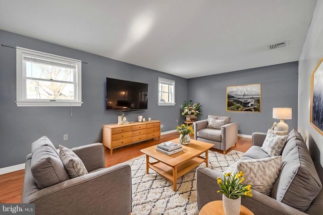 6441 CHERRY ST, East Petersburg, PA 17520