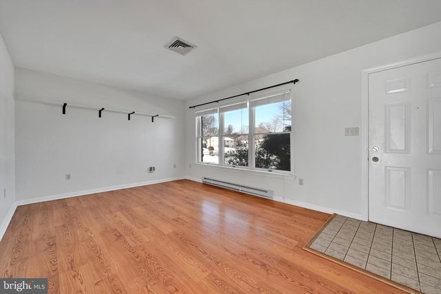 6441 CHERRY ST, East Petersburg, PA 17520