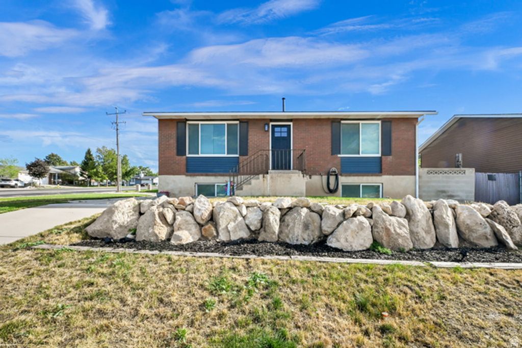 7213 W WESTPARK AVE, Magna, UT 84044 — photo 2