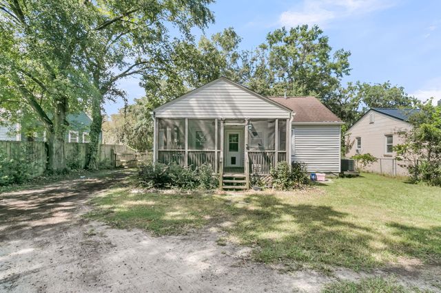 1223 Yeamans Hall Road, Hanahan, SC 29410