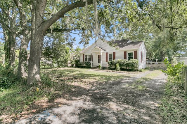 1223 Yeamans Hall Road, Hanahan, SC 29410