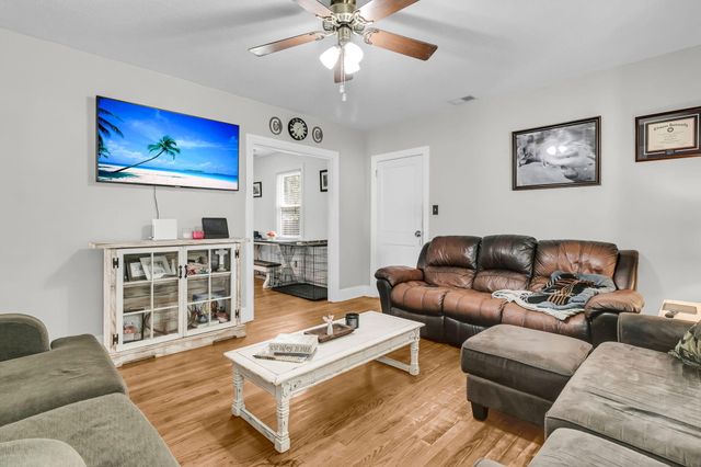 1223 Yeamans Hall Road, Hanahan, SC 29410