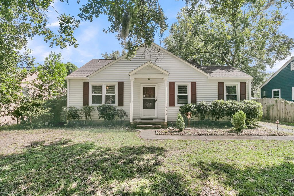 1223 Yeamans Hall Road, Hanahan, SC 29410