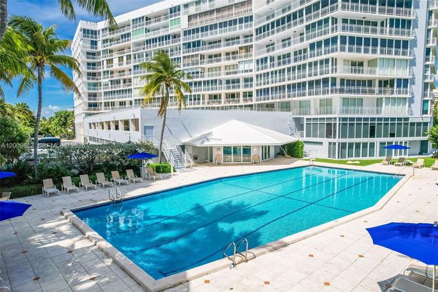 600 Grapetree Dr 4DS, Key Biscayne, FL 33149
