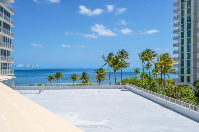 600 Grapetree Dr 4DS, Key Biscayne, FL 33149