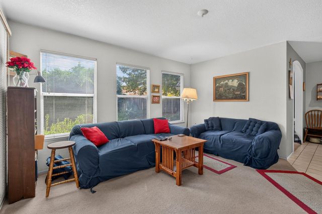7787 Dutra Bend Dr, Sacramento, CA 95831