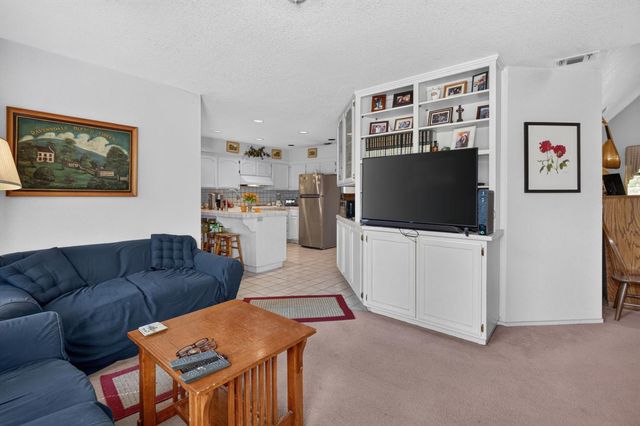 7787 Dutra Bend Dr, Sacramento, CA 95831