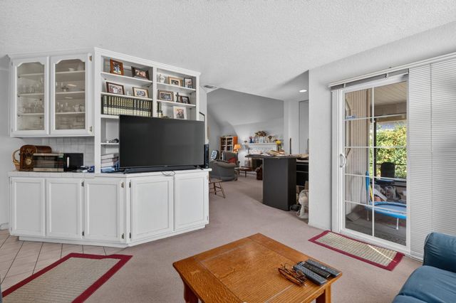 7787 Dutra Bend Dr, Sacramento, CA 95831