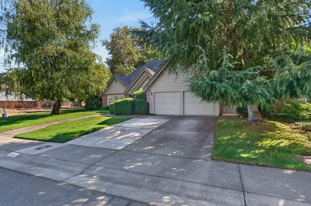 7787 Dutra Bend Dr, Sacramento, CA 95831