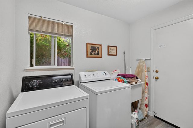 7787 Dutra Bend Dr, Sacramento, CA 95831