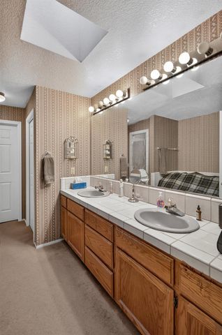 7787 Dutra Bend Dr, Sacramento, CA 95831