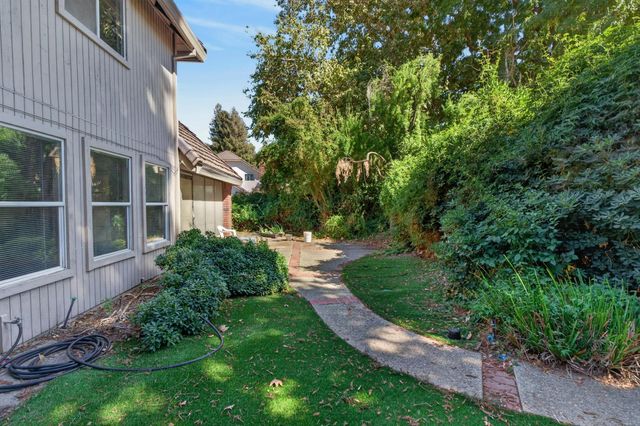 7787 Dutra Bend Dr, Sacramento, CA 95831