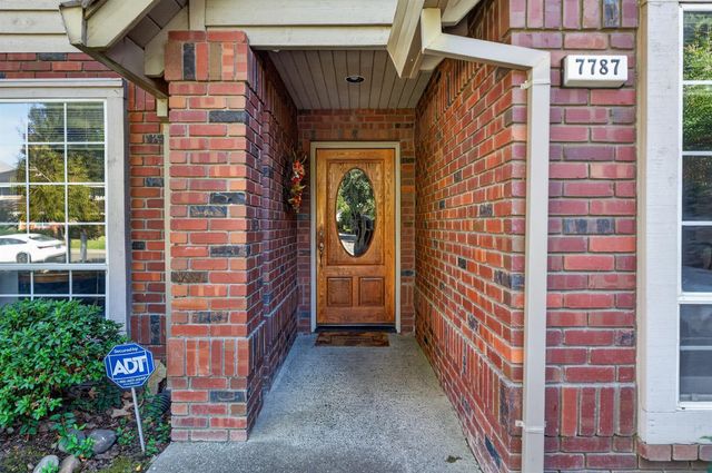 7787 Dutra Bend Dr, Sacramento, CA 95831