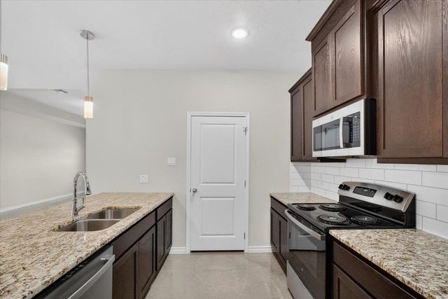 412 W Avenue C, Copperas Cove, TX 76522