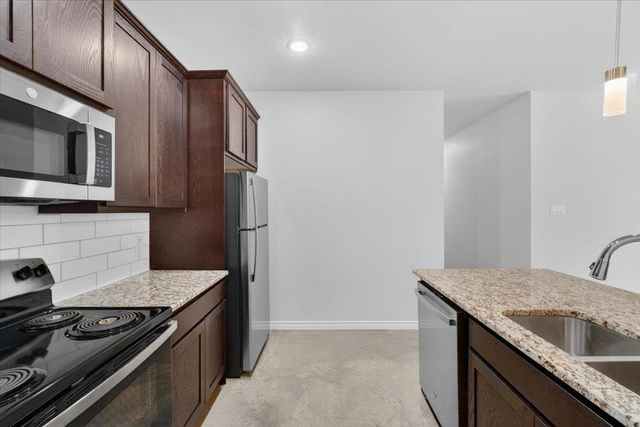 412 W Avenue C, Copperas Cove, TX 76522