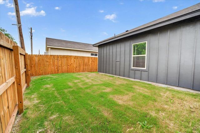 412 W Avenue C, Copperas Cove, TX 76522