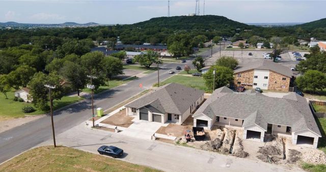 412 W Avenue C, Copperas Cove, TX 76522