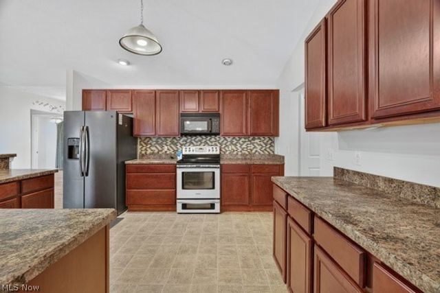 4843 Meadow Lark Drive, Lorain, OH 44053
