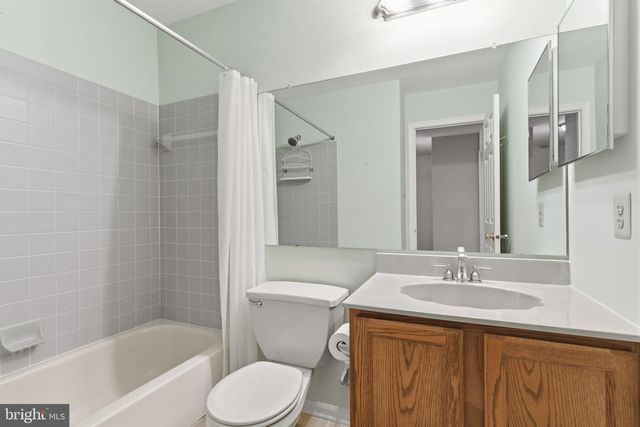 100 BISHOPS GATE LN, Doylestown, PA 18901