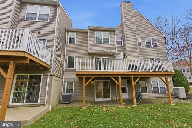 100 BISHOPS GATE LN, Doylestown, PA 18901