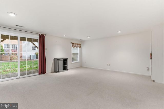 100 BISHOPS GATE LN, Doylestown, PA 18901