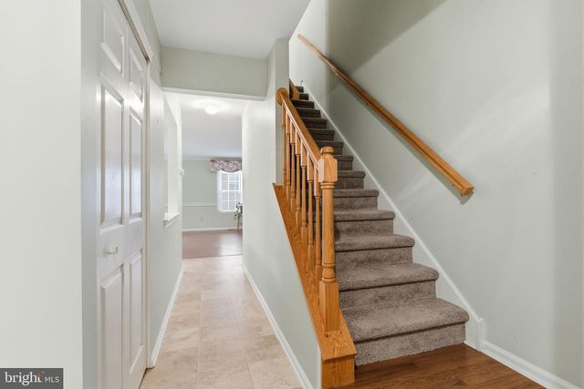 100 BISHOPS GATE LN, Doylestown, PA 18901