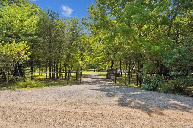 1433 Old Sadler Road, Sadler, TX 76264
