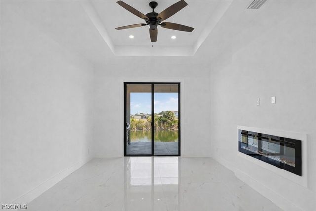 2515 NE 5th PL, Cape Coral, FL 33909