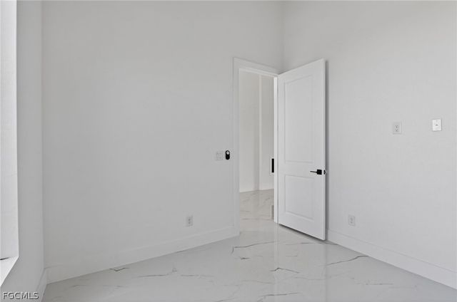 2515 NE 5th PL, Cape Coral, FL 33909