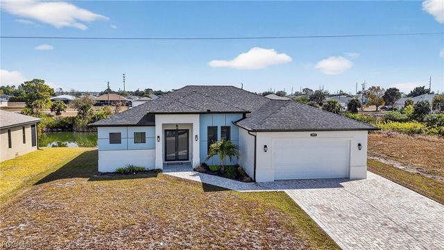 2515 NE 5th PL, Cape Coral, FL 33909