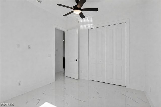 2515 NE 5th PL, Cape Coral, FL 33909