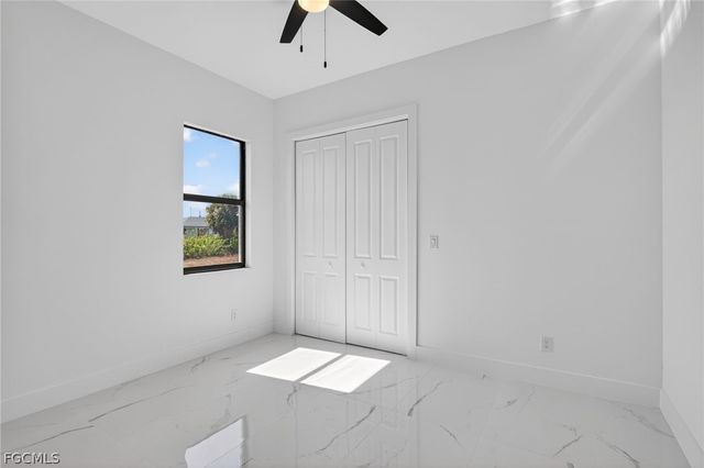 2515 NE 5th PL, Cape Coral, FL 33909