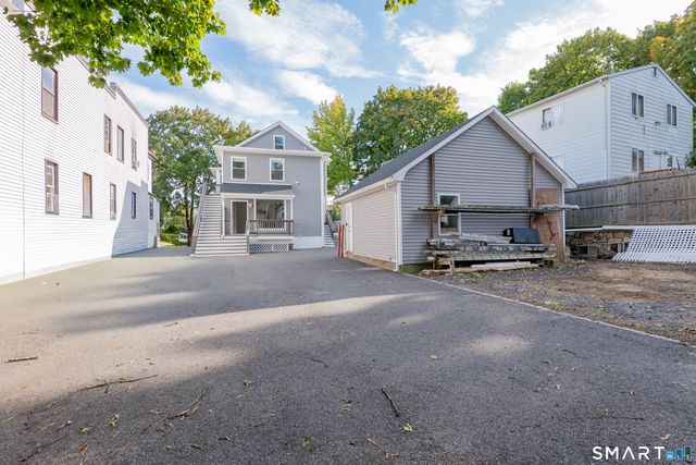 9-UNIT2 Hoyt Street, Danbury, CT 06810