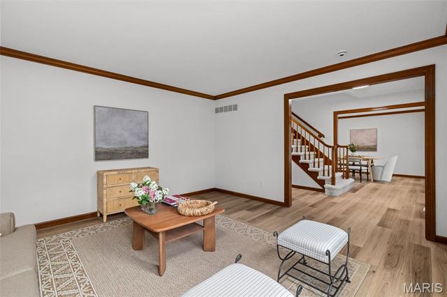 11228 Mosley Farm Court, St Louis, MO 63141