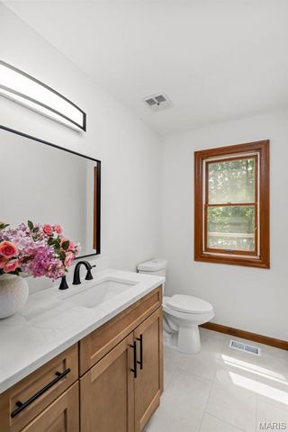 11228 Mosley Farm Court, St Louis, MO 63141